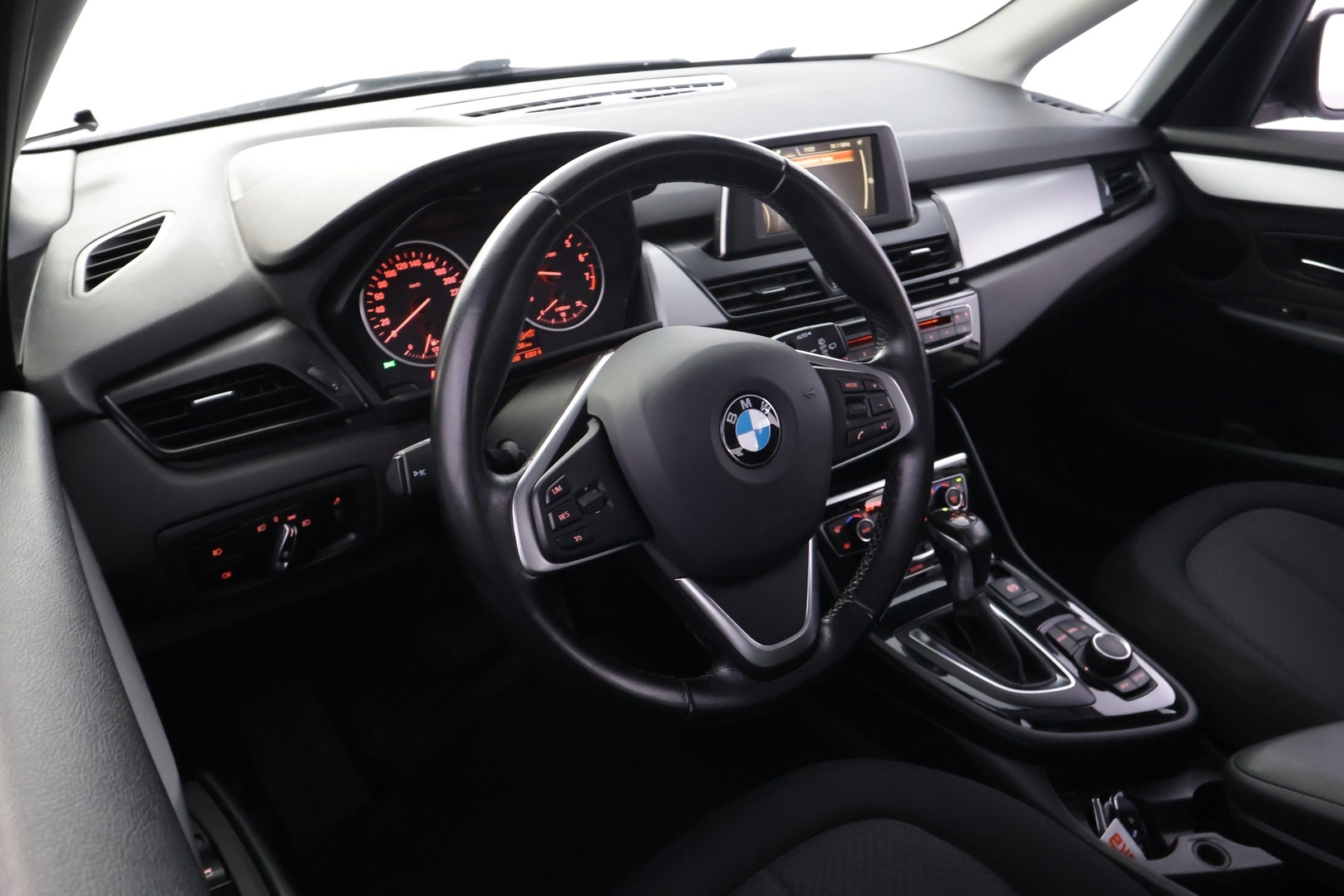 BMW 218 2015