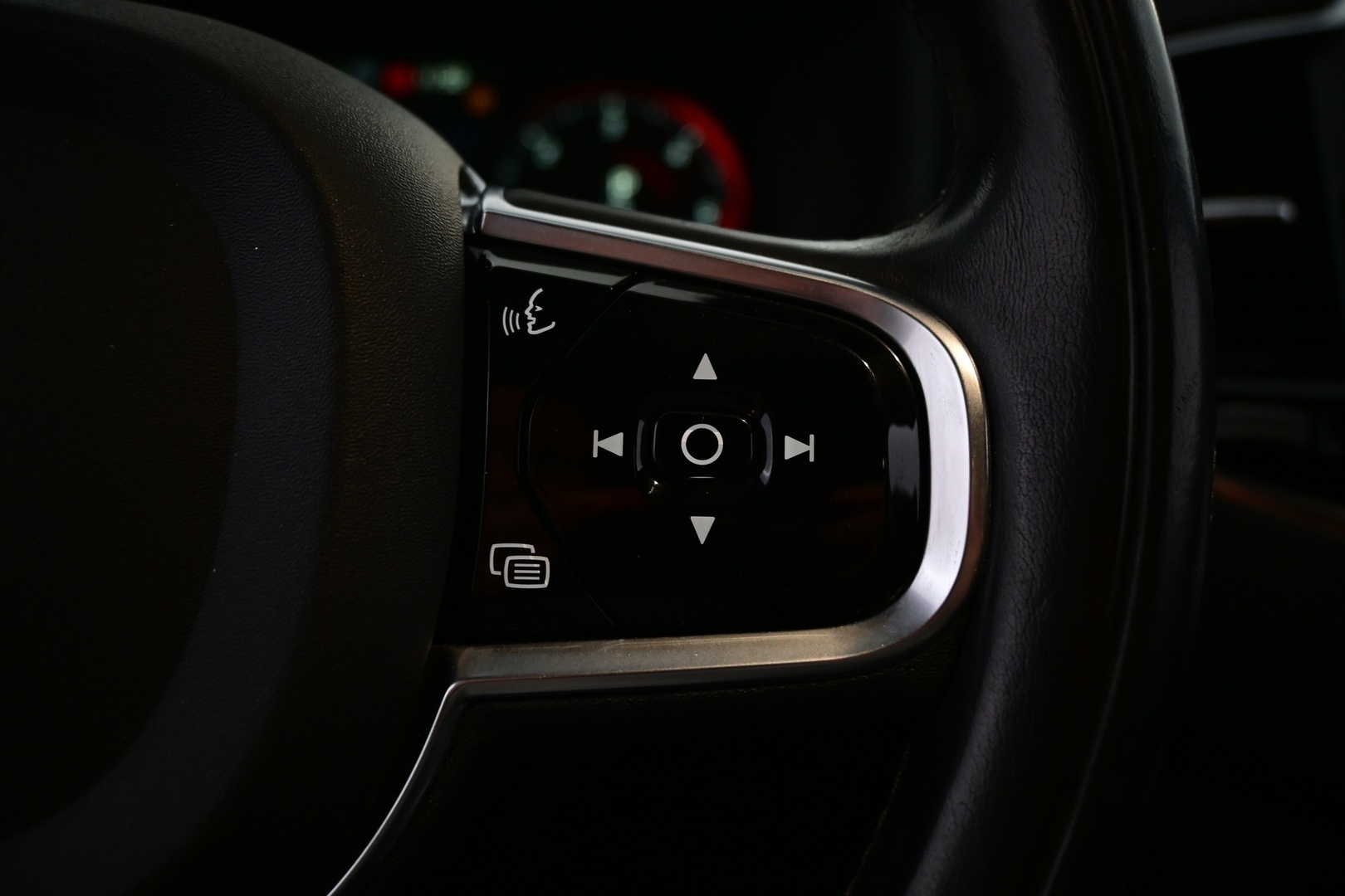 VOLVO XC90 2016