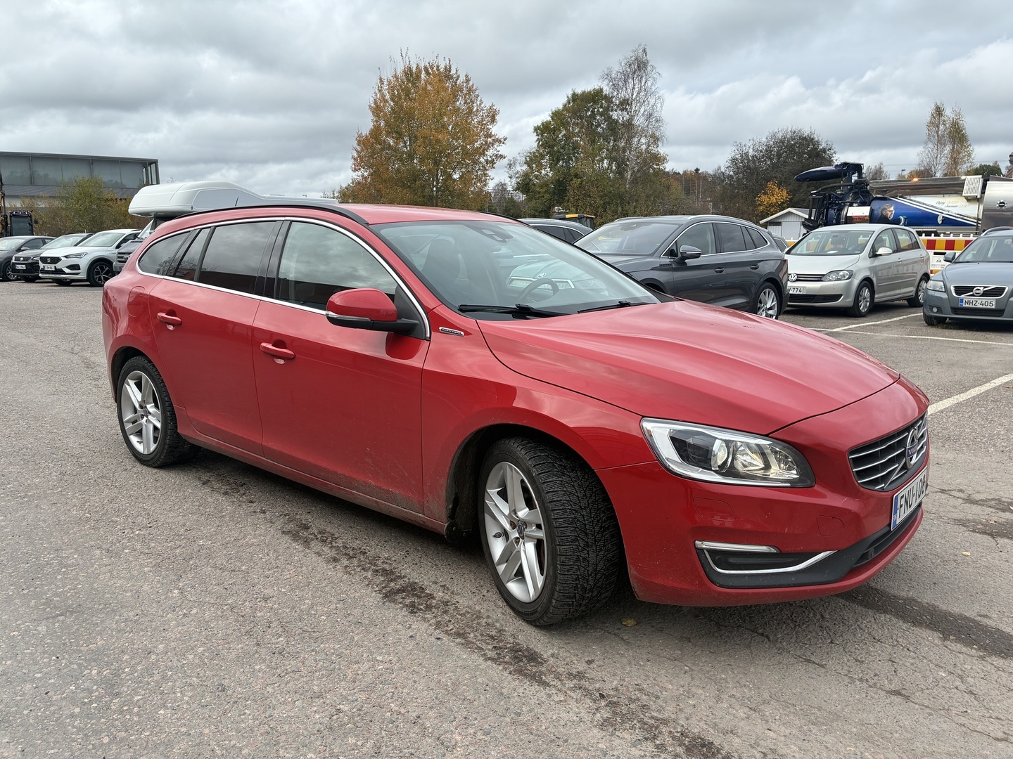 VOLVO V60 2016