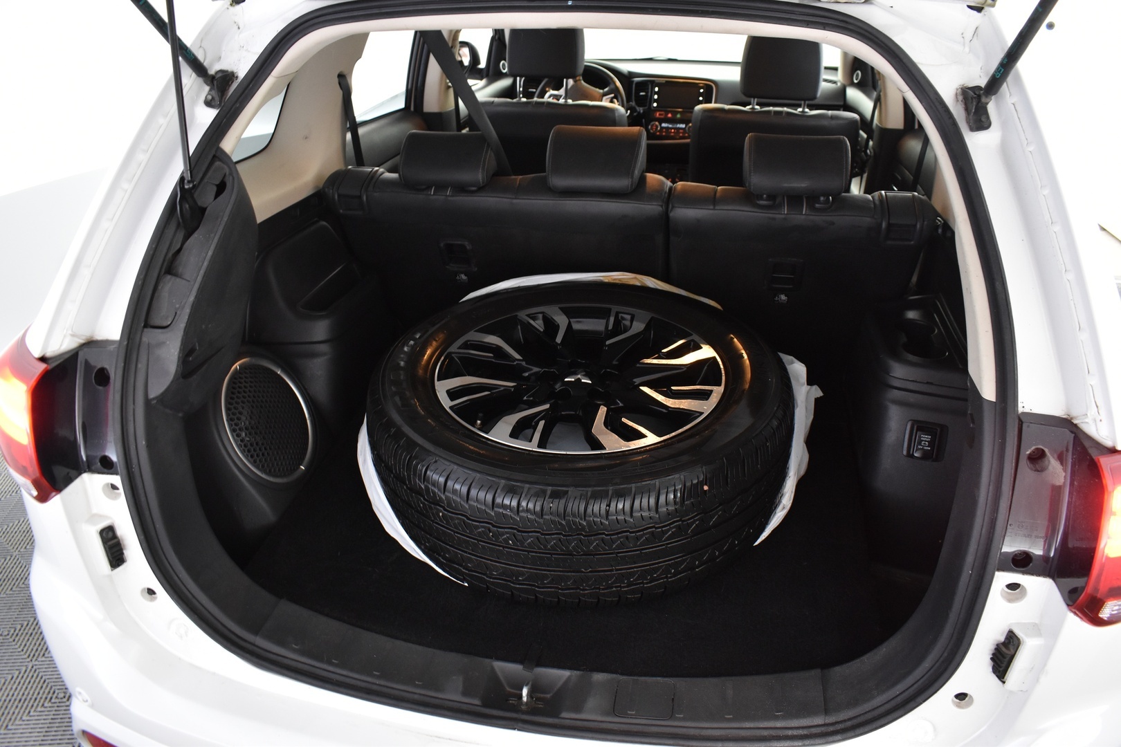 MITSUBISHI OUTLANDER PHEV 2018