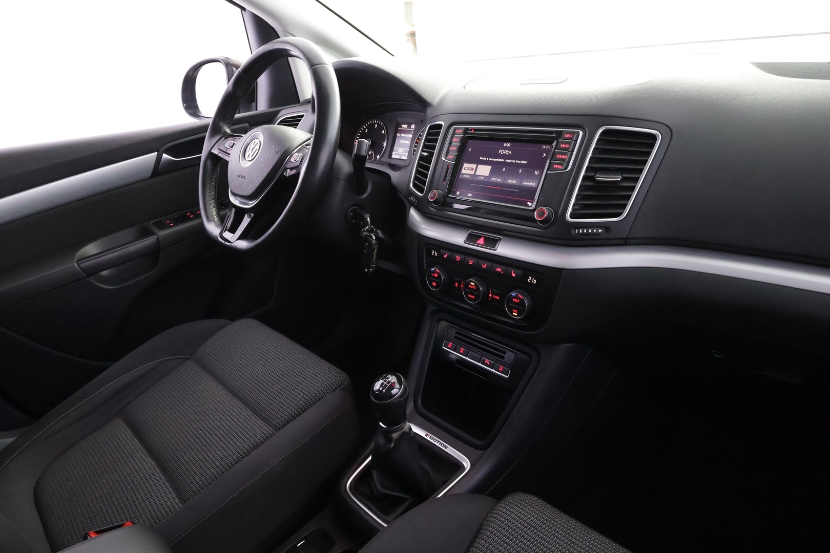 VOLKSWAGEN Sharan 2017