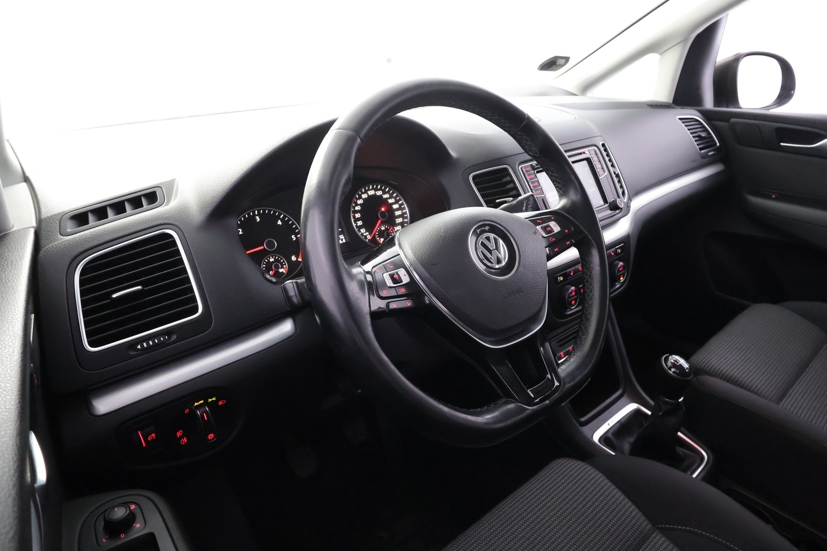 VOLKSWAGEN Sharan 2017