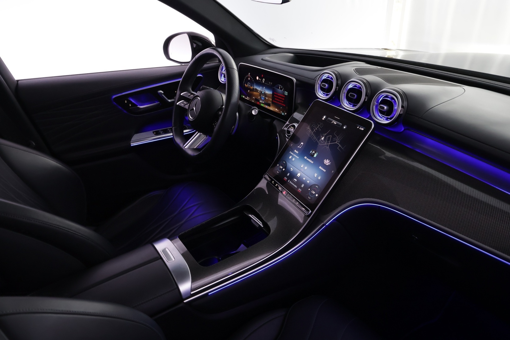 MERCEDES-BENZ GLC 2023