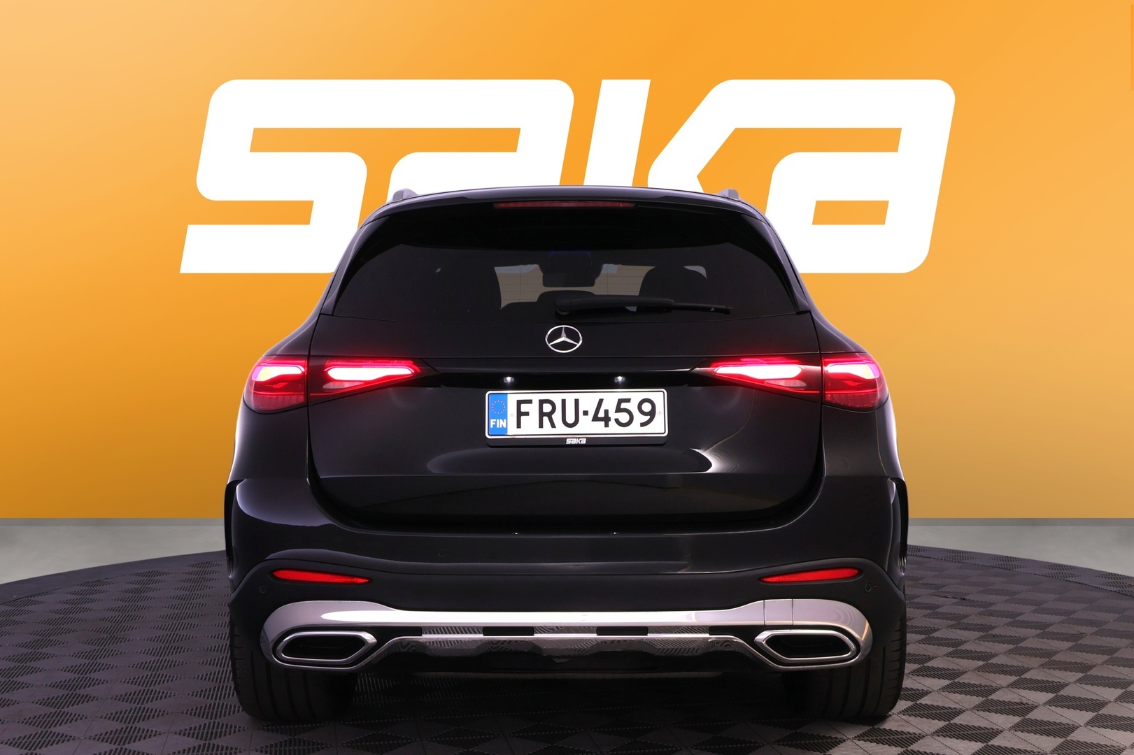 MERCEDES-BENZ GLC 2023