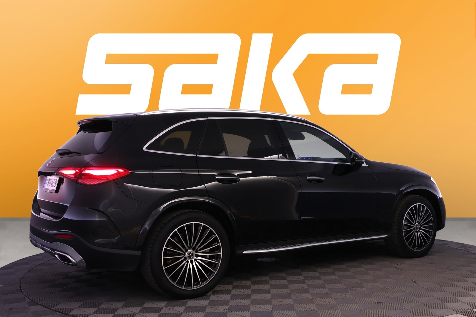 MERCEDES-BENZ GLC 2023