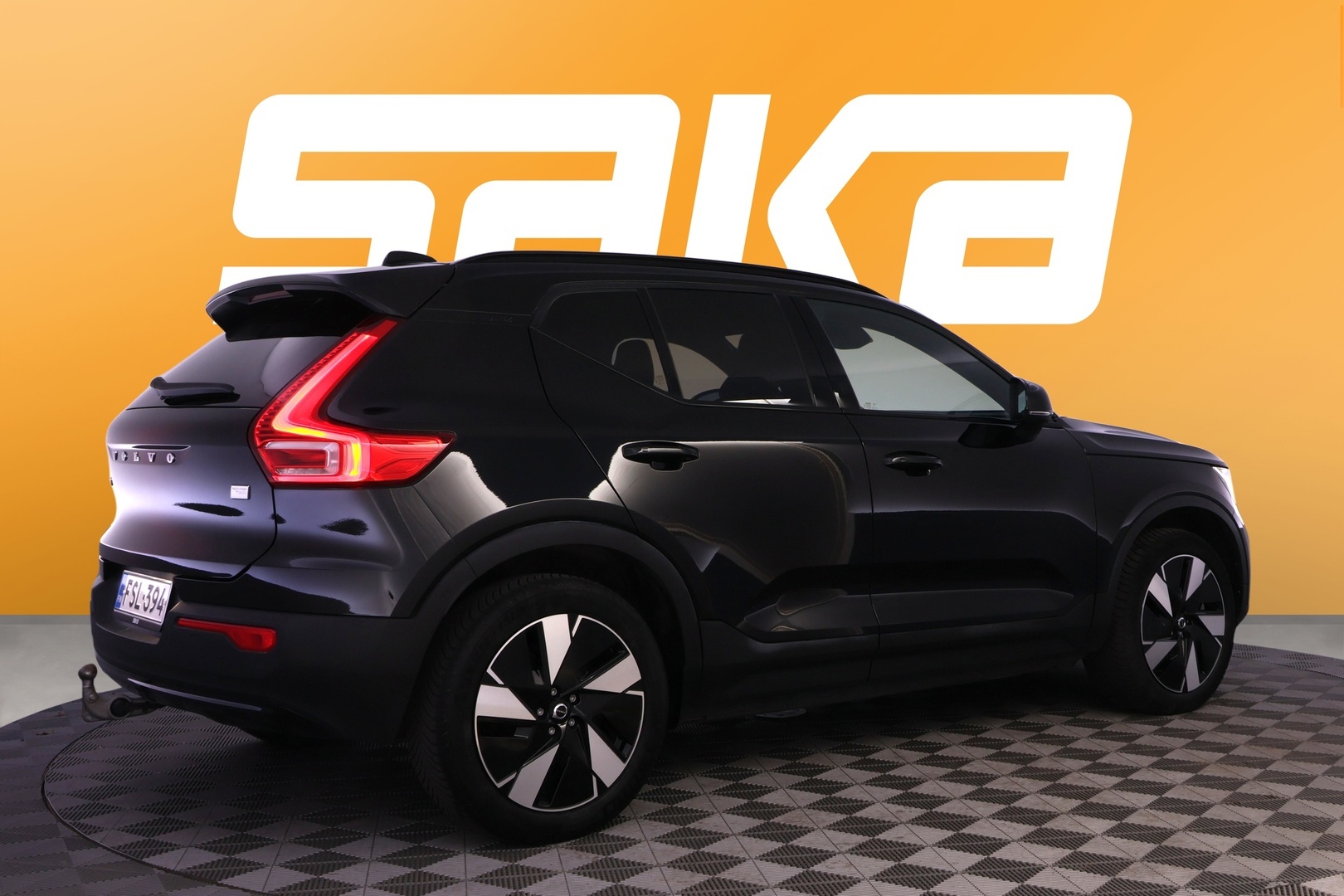 VOLVO XC40 2024
