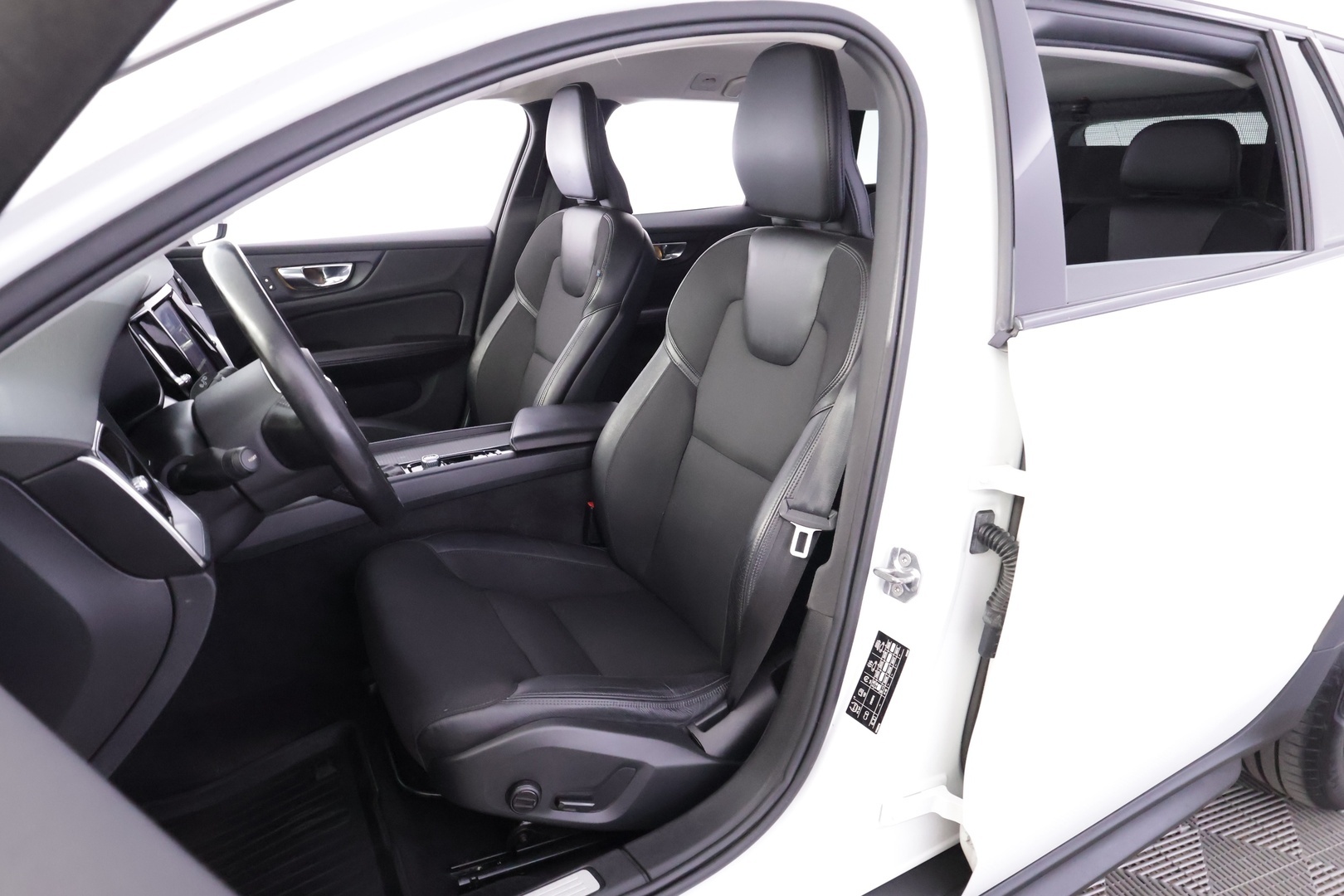 VOLVO V60 Cross Country 2019