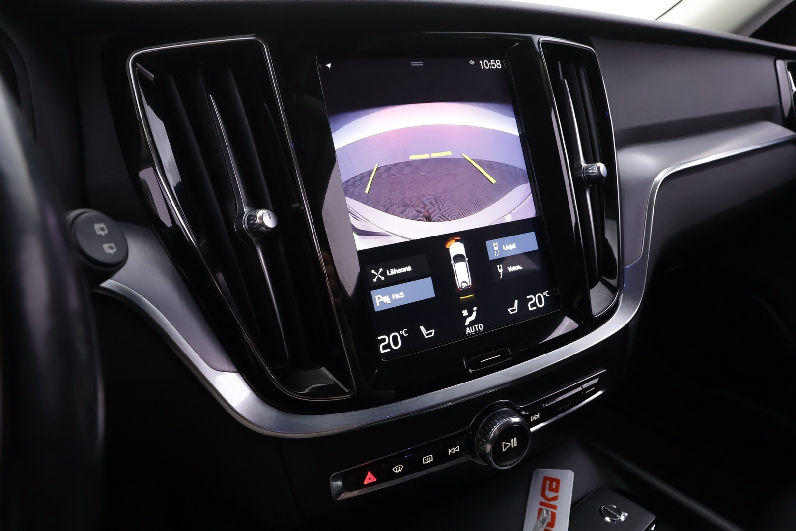 VOLVO V60 Cross Country 2019