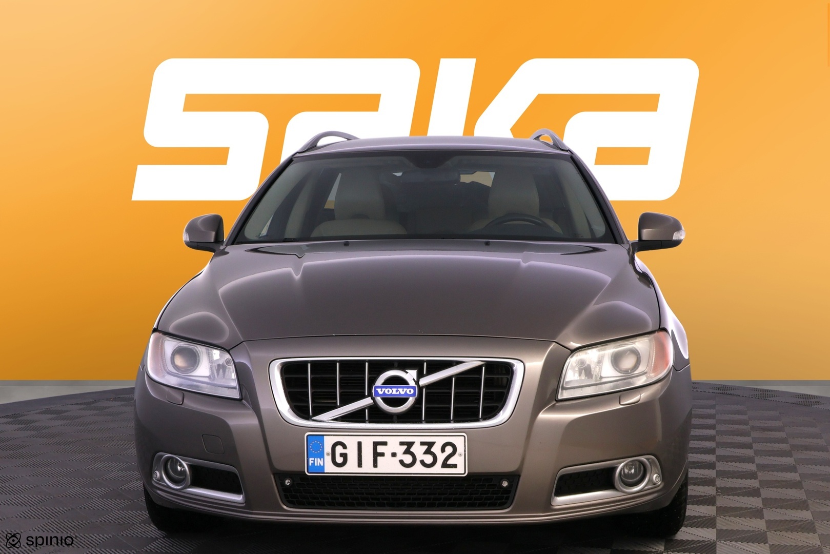 VOLVO V70 2009