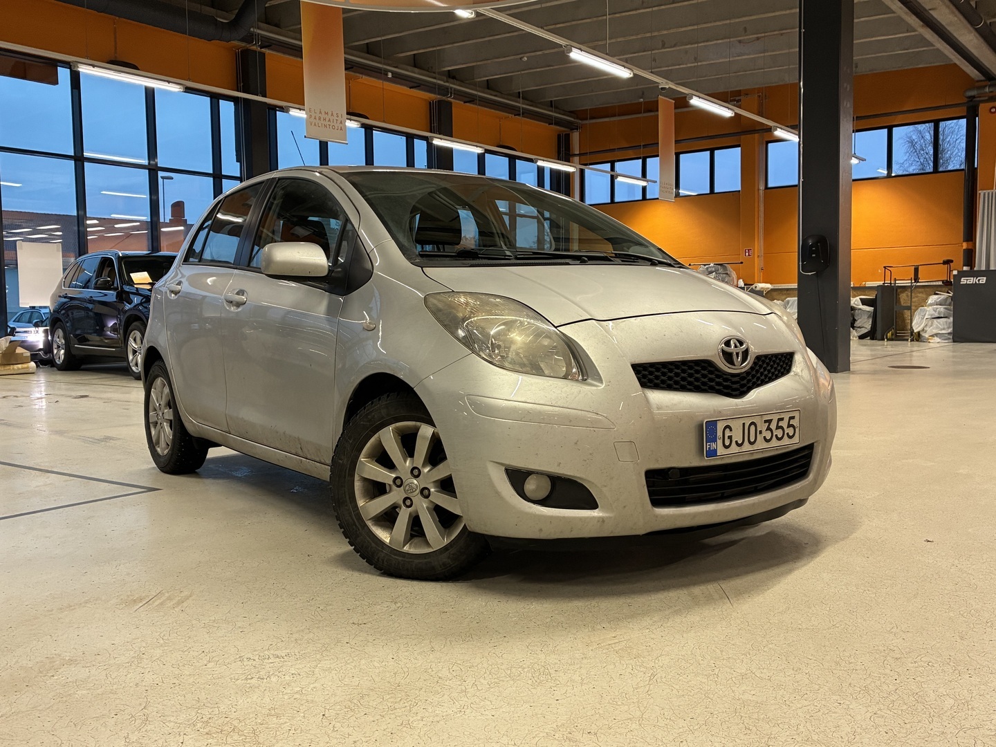 TOYOTA Yaris 2011