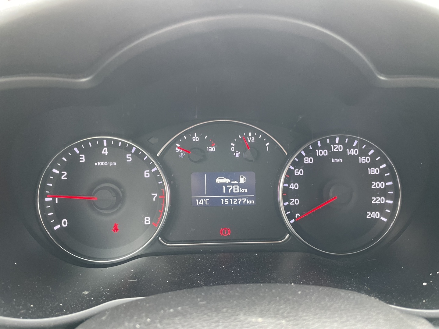 KIA Carens 2014