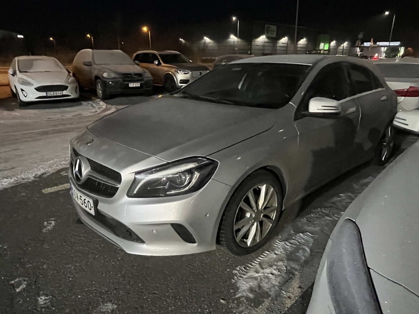 MERCEDES-BENZ A 2016