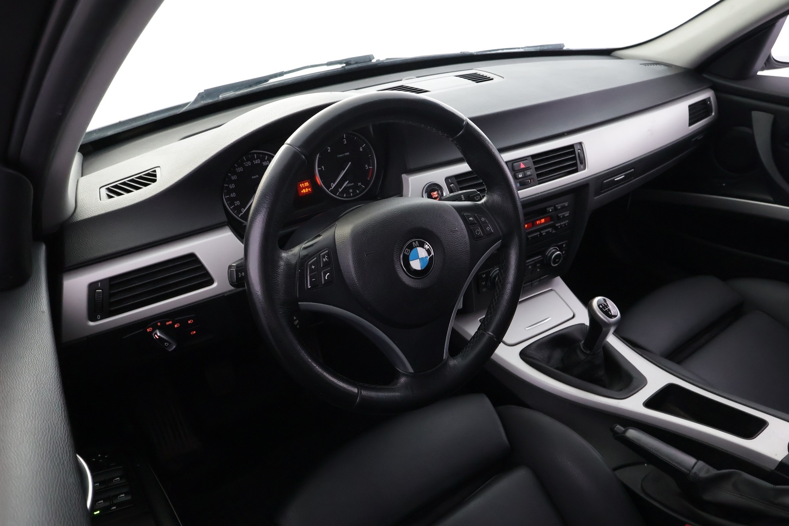 BMW 318 2010