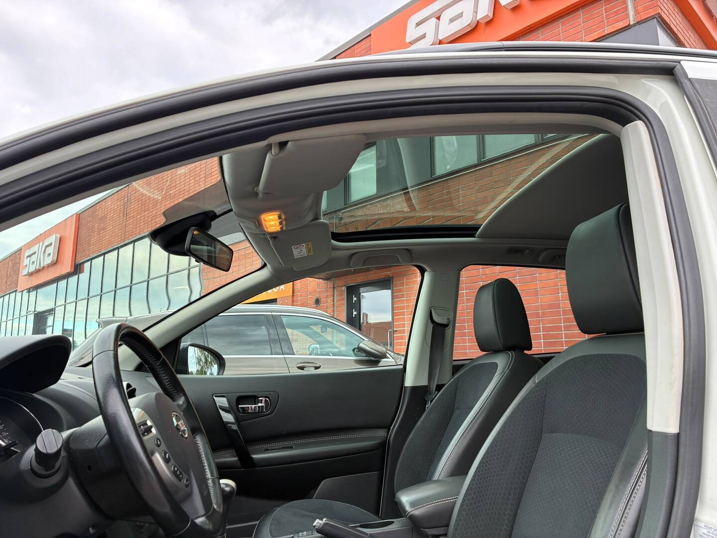 NISSAN Qashqai 2014