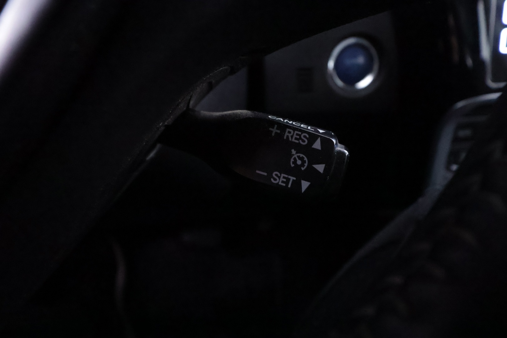 TOYOTA Auris 2016