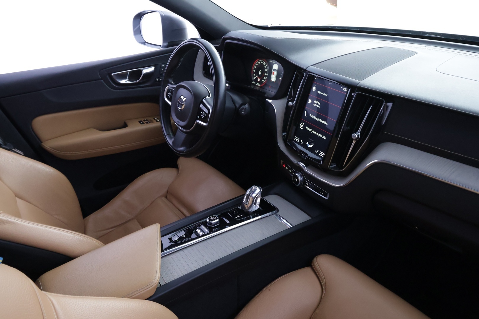 VOLVO XC60 2019