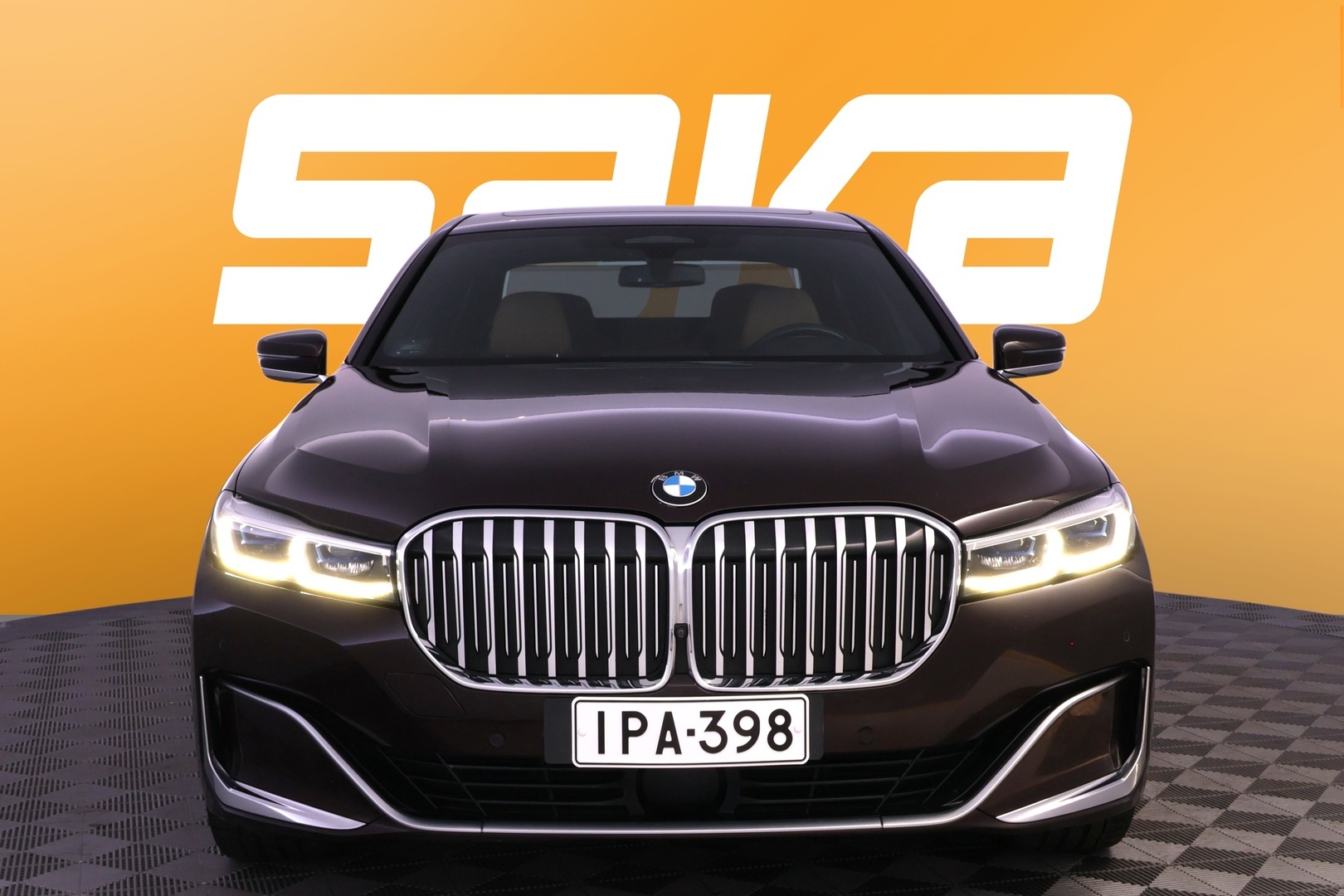 BMW 745 2020