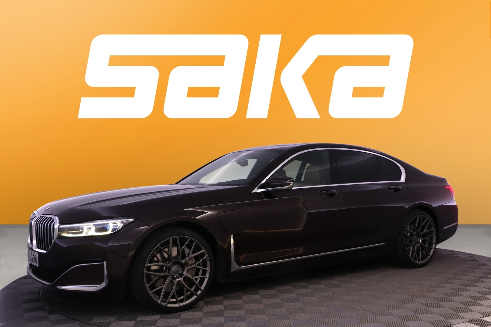 BMW 745 2020
