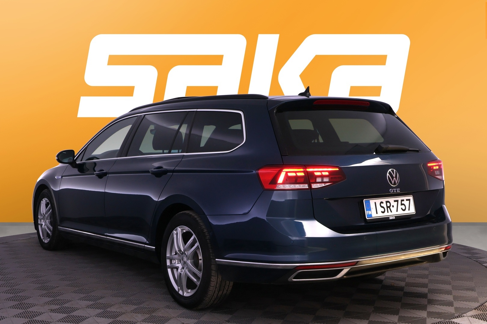 VOLKSWAGEN Passat 2022