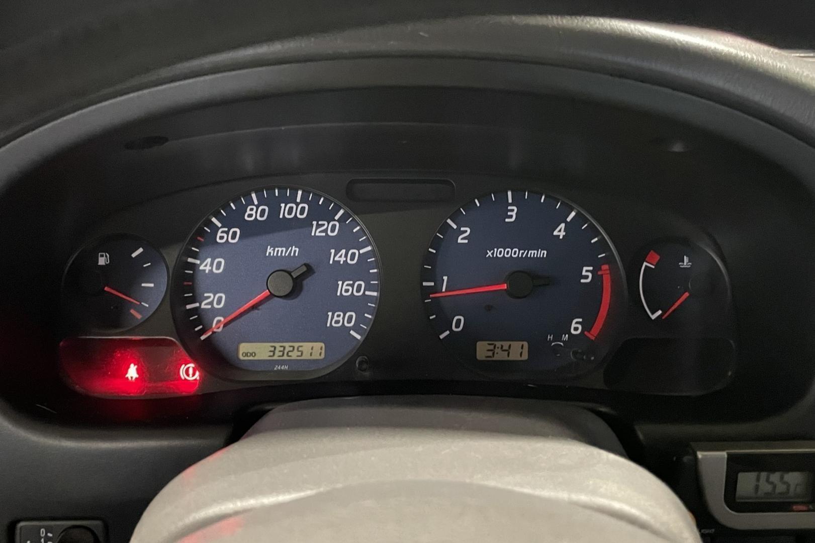 NISSAN KING CAB 2003