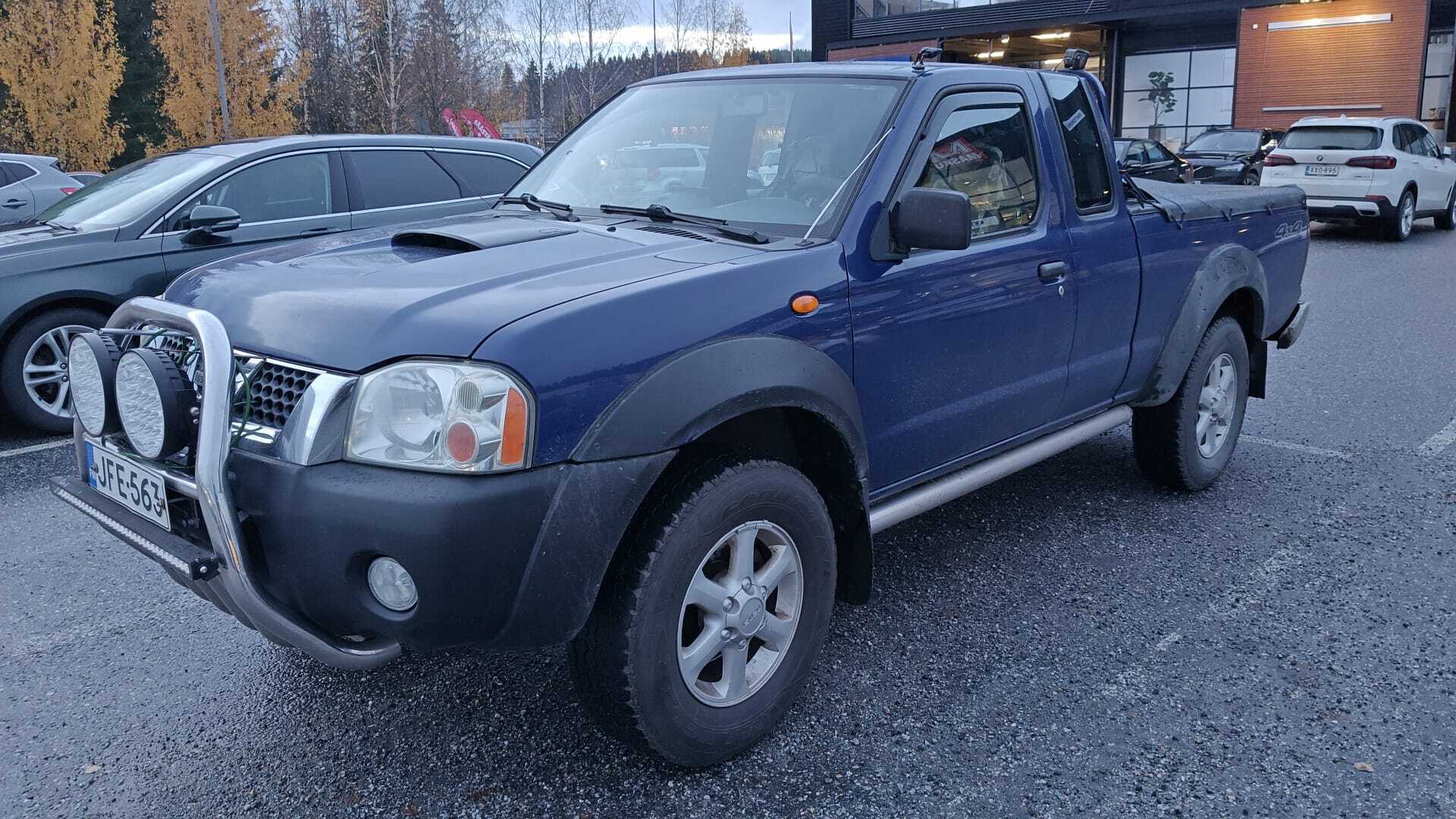 NISSAN KING CAB 2003