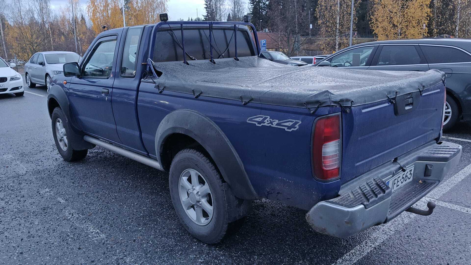 NISSAN KING CAB 2003