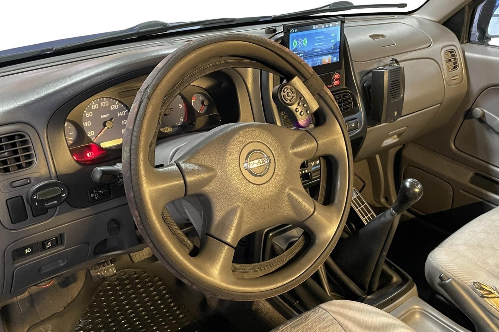 NISSAN KING CAB 2003