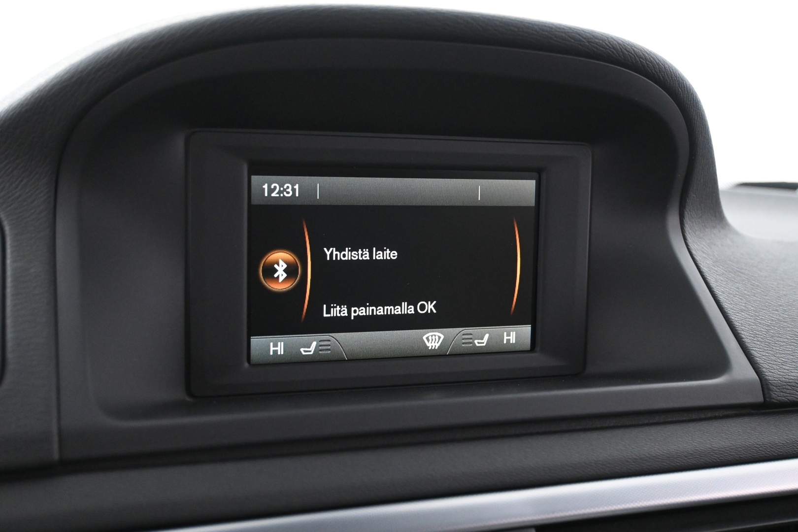 VOLVO V70 2013