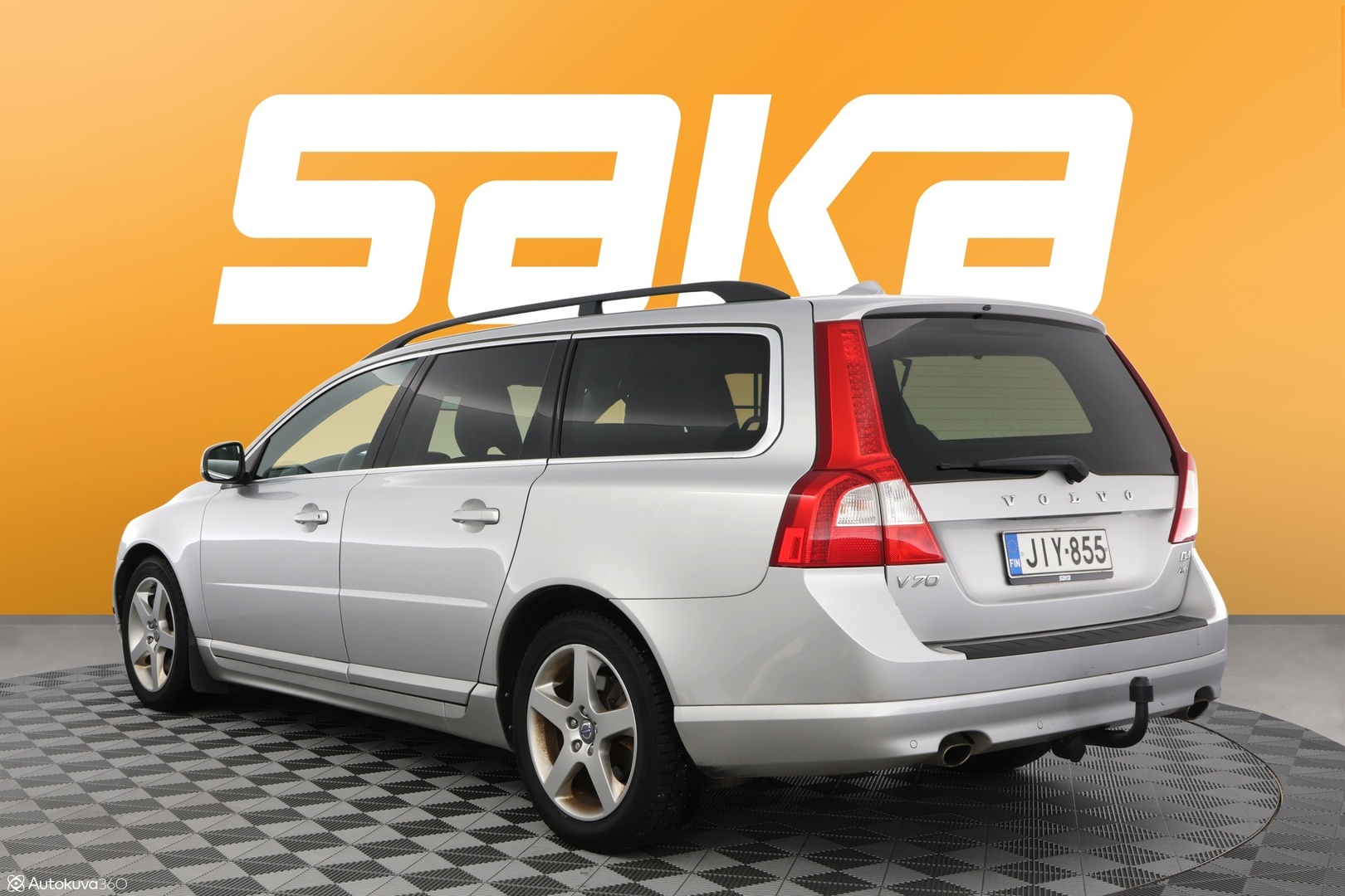 VOLVO V70 2013