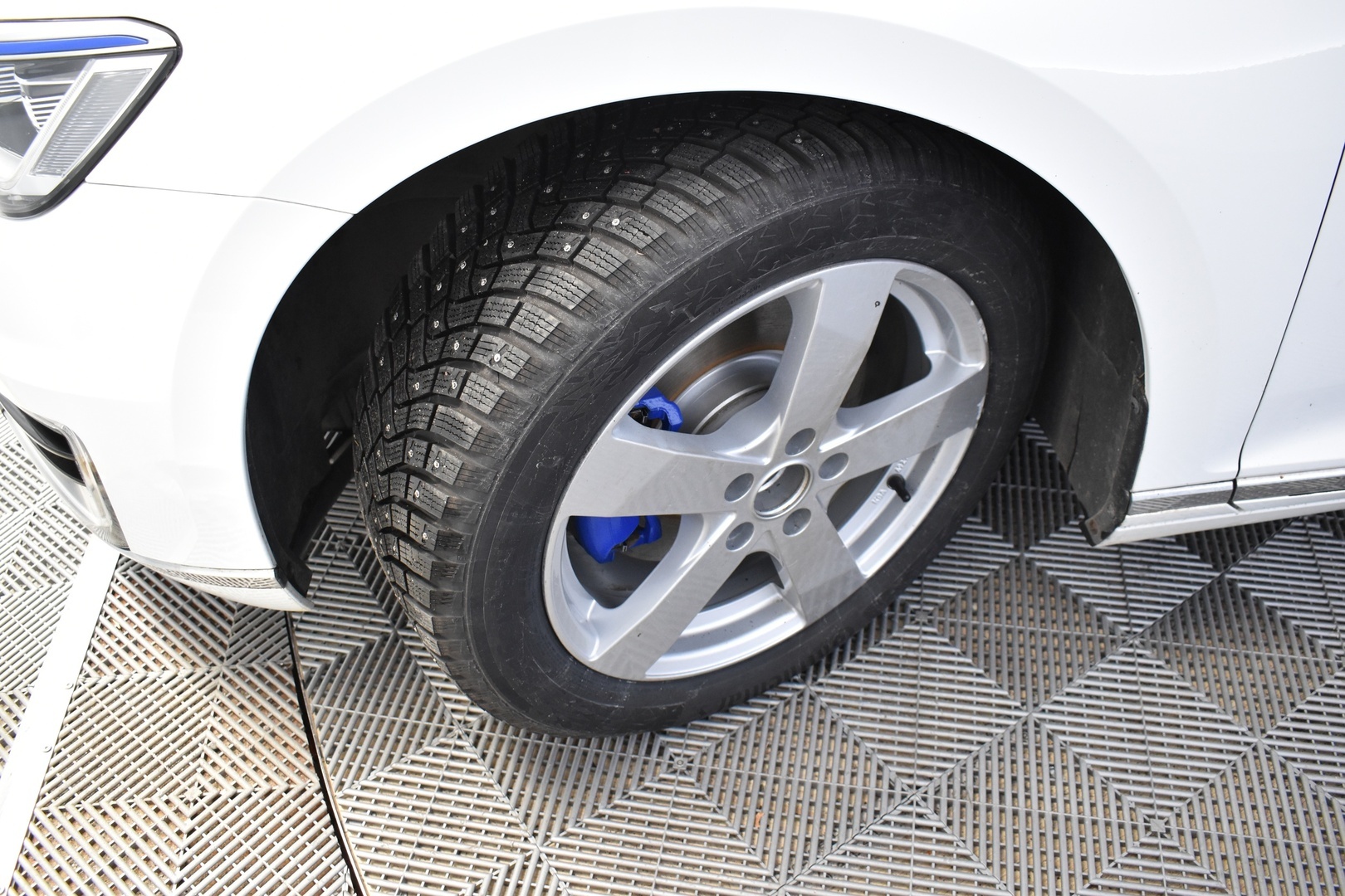 VOLKSWAGEN Passat 2019