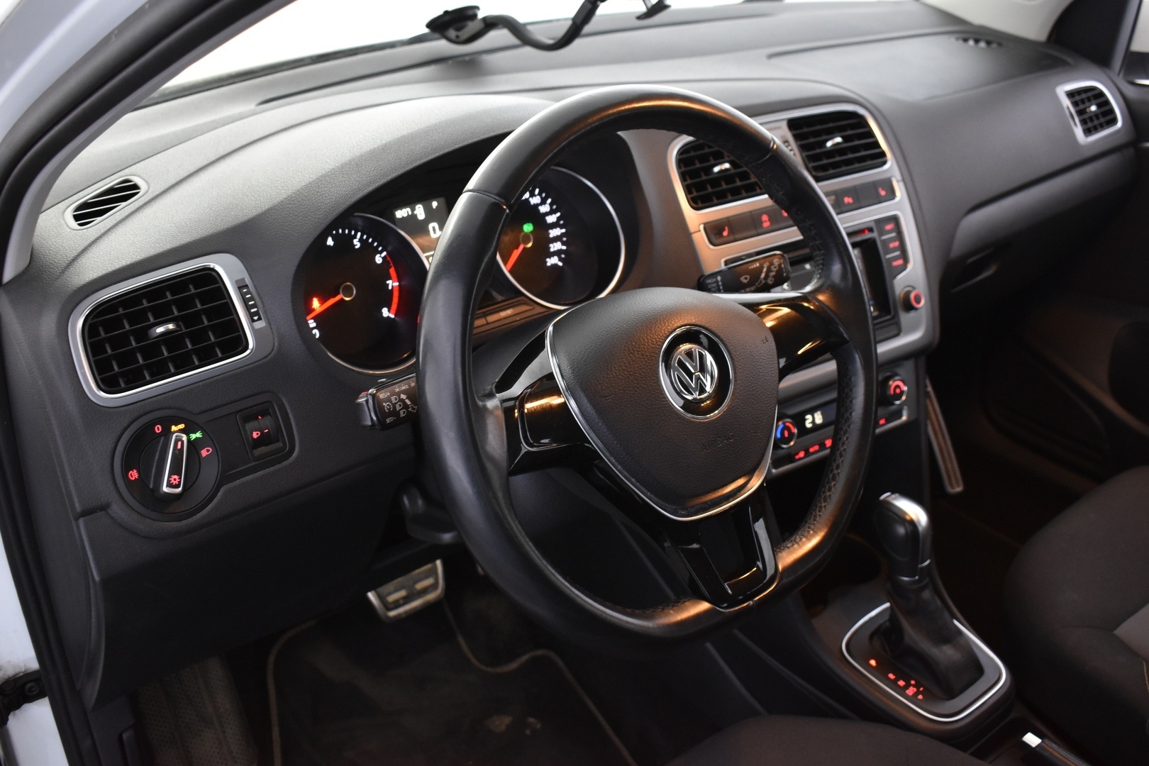 VOLKSWAGEN Polo 2017