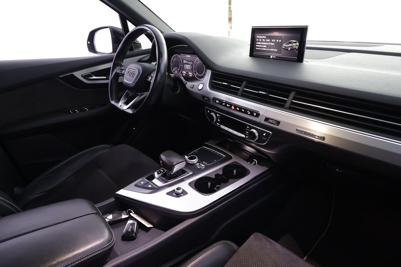 AUDI Q7 2017