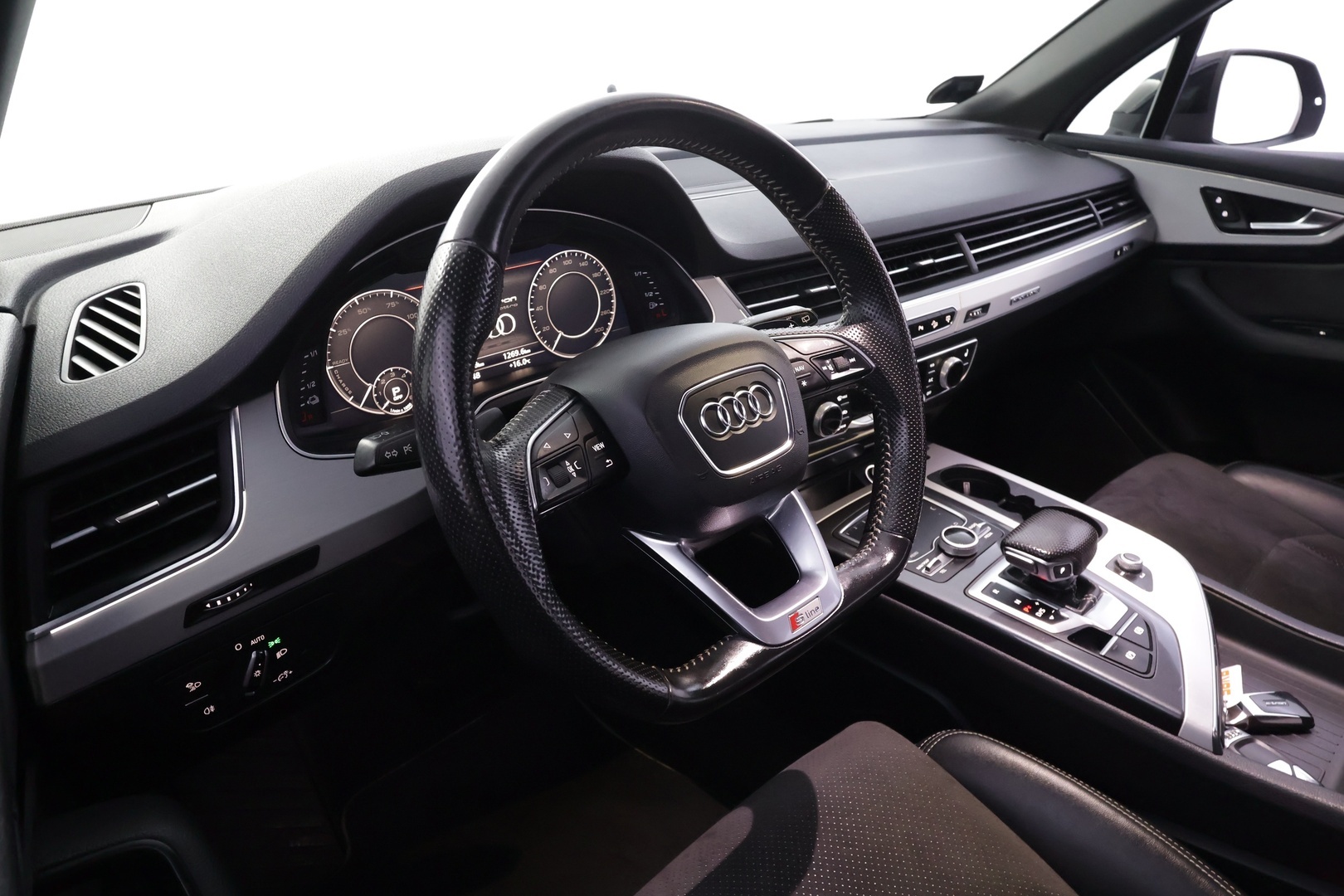 AUDI Q7 2017