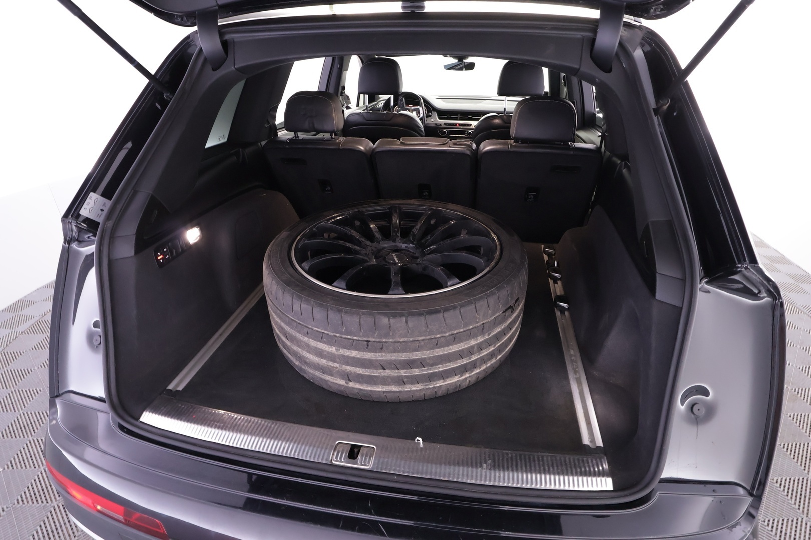 AUDI Q7 2017