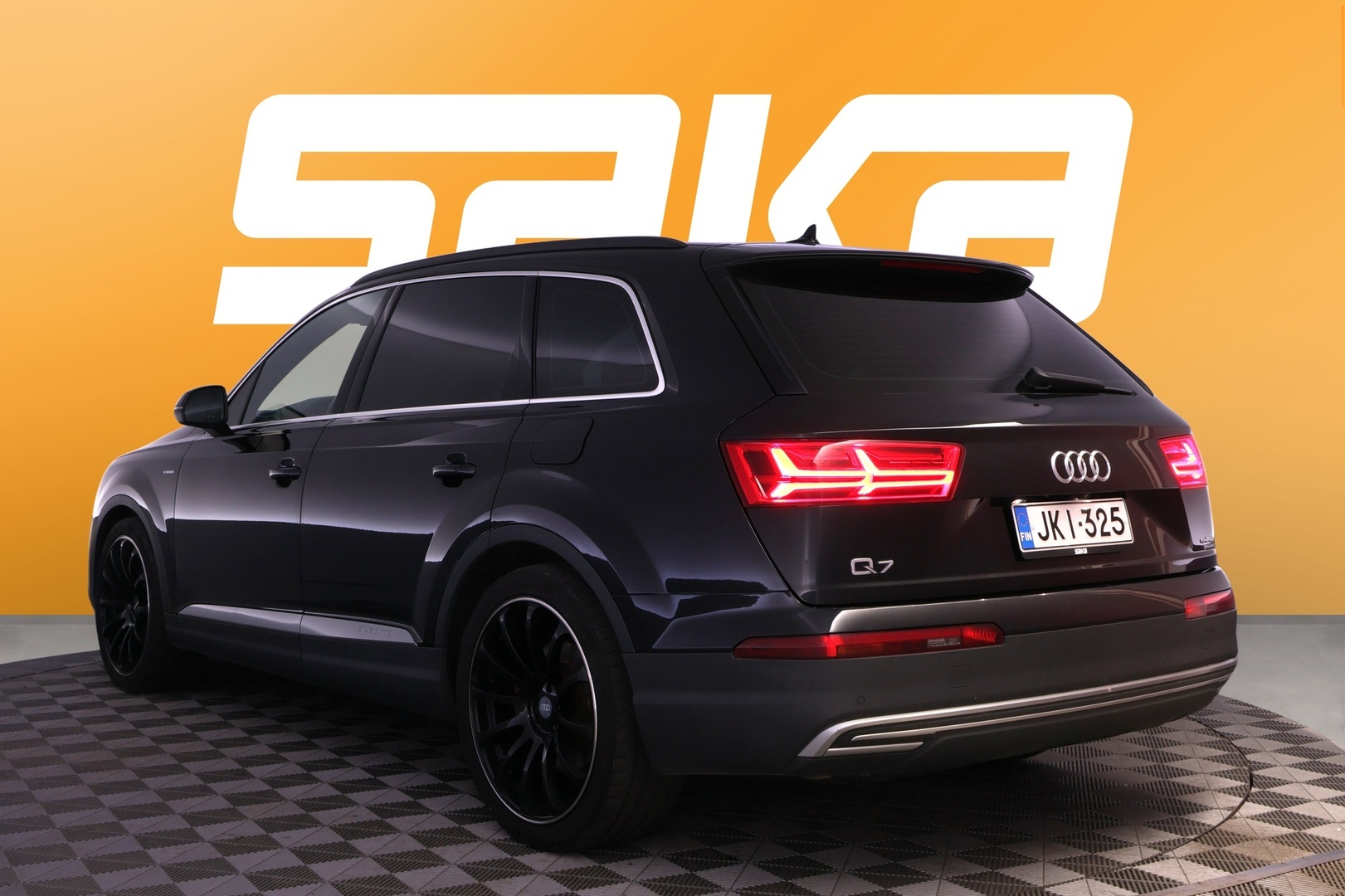 AUDI Q7 2017