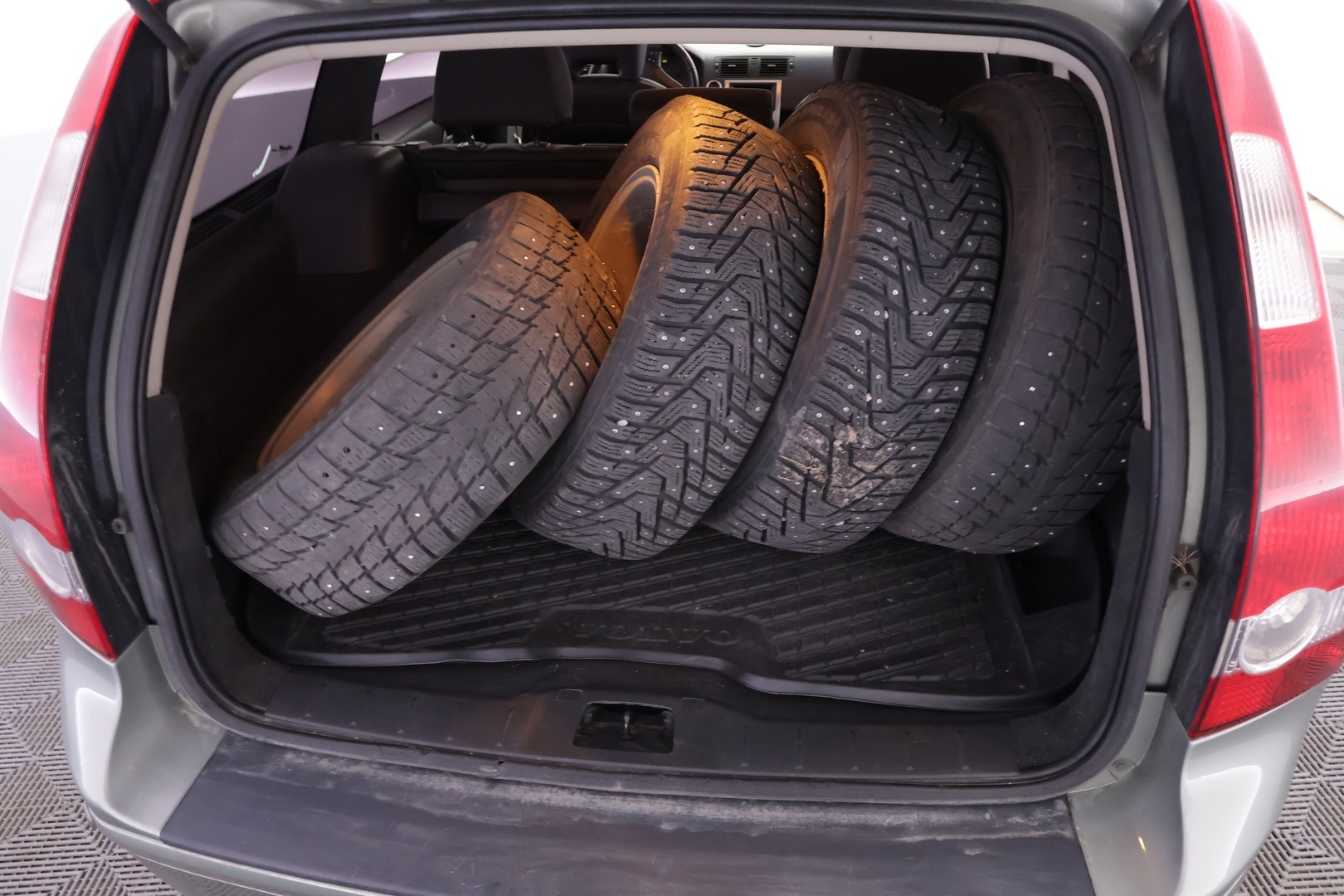VOLVO V50 2005