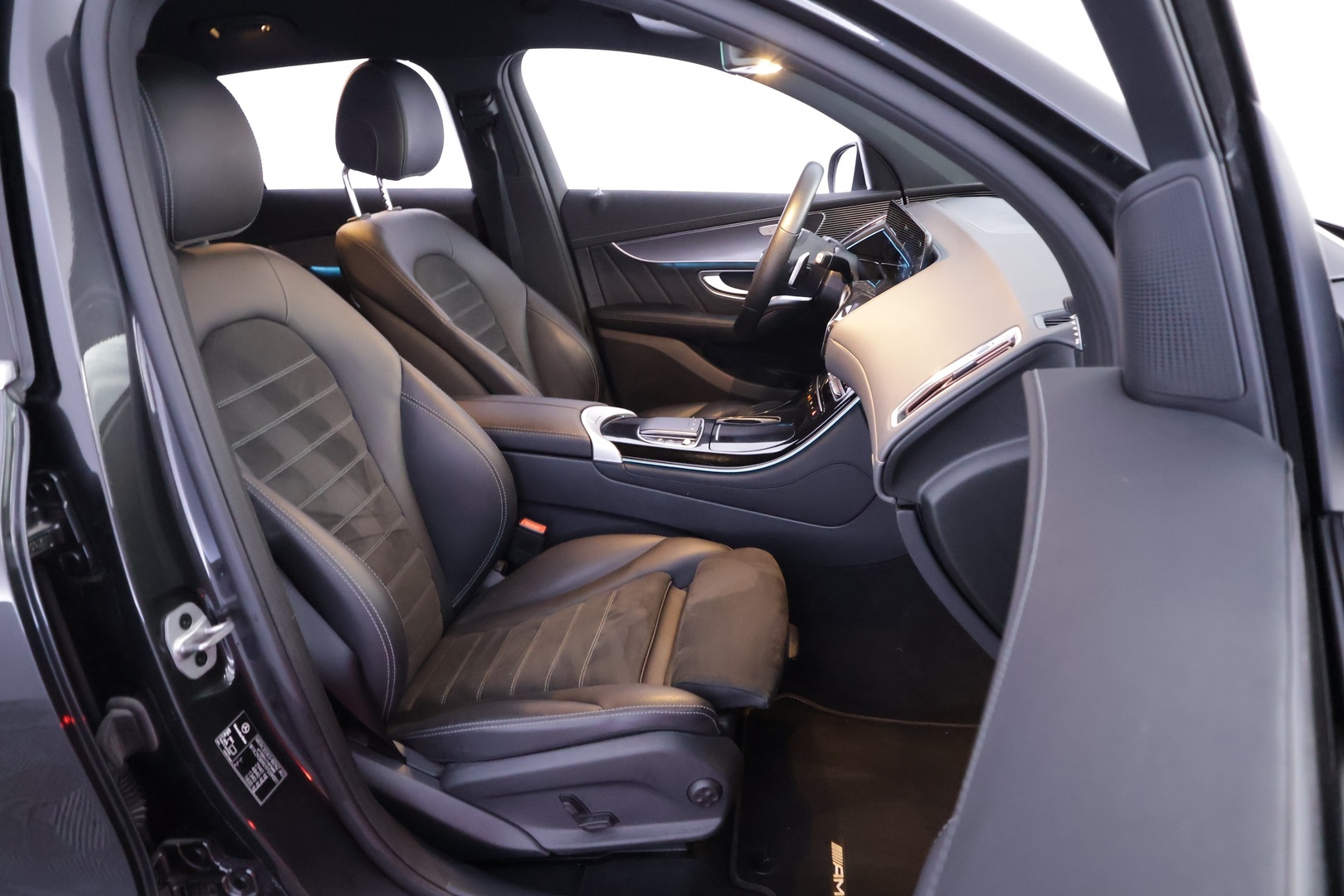 MERCEDES-BENZ EQC 2022