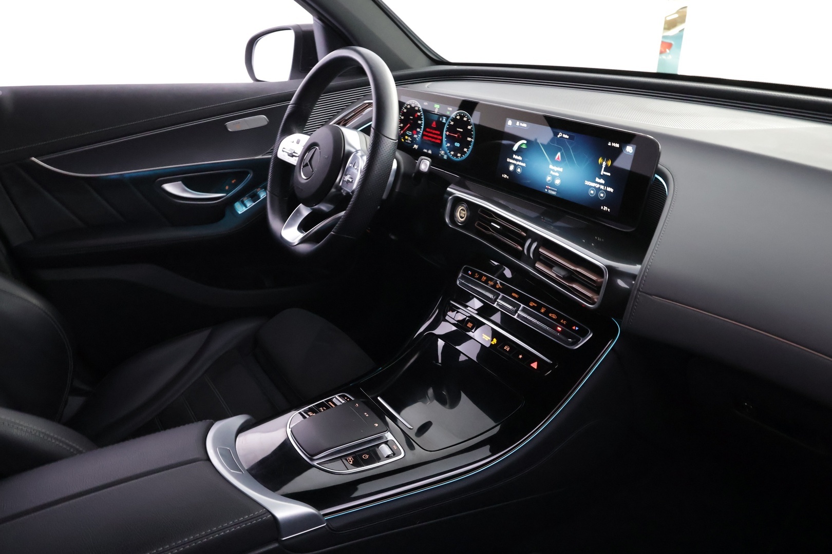 MERCEDES-BENZ EQC 2022