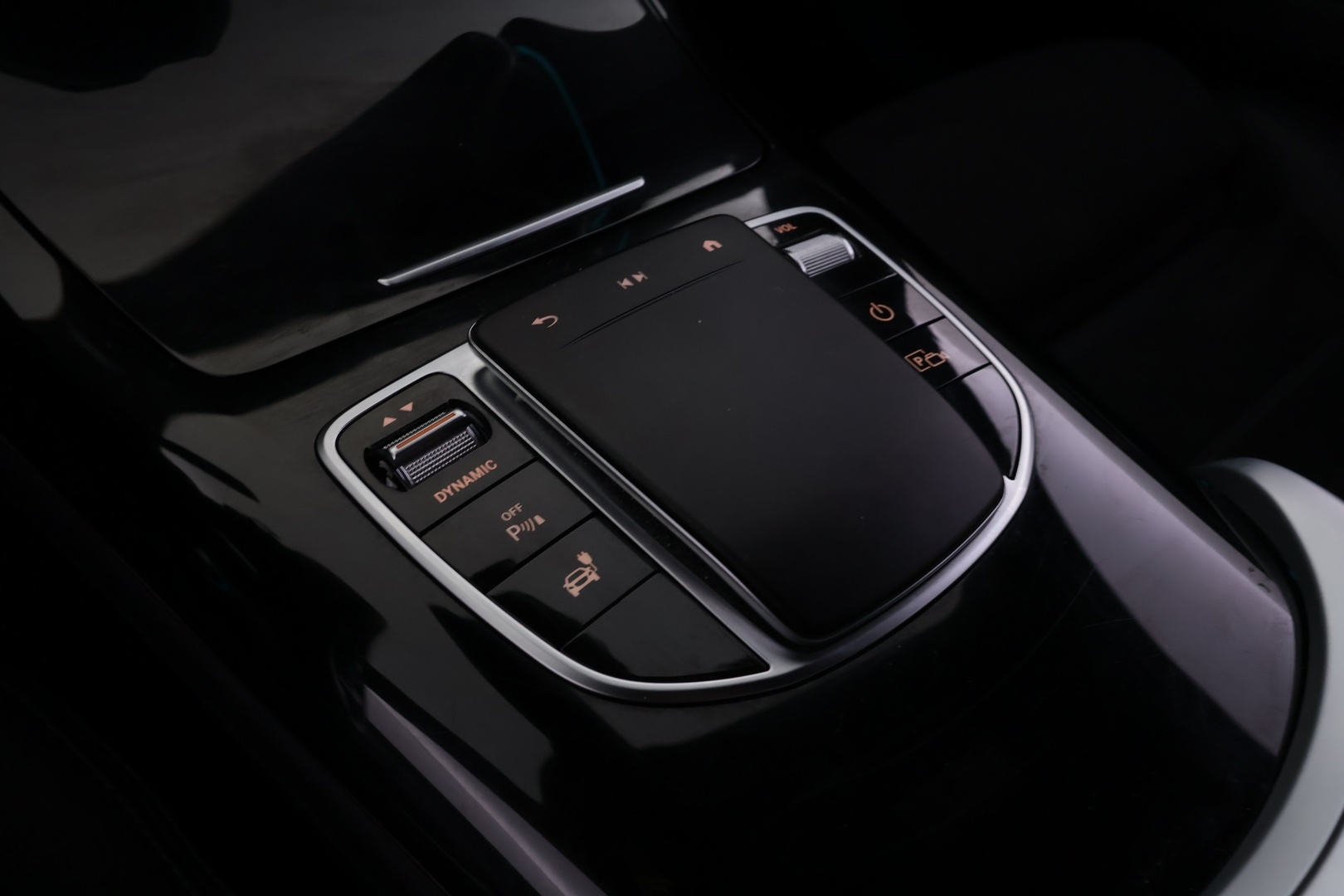 MERCEDES-BENZ EQC 2022