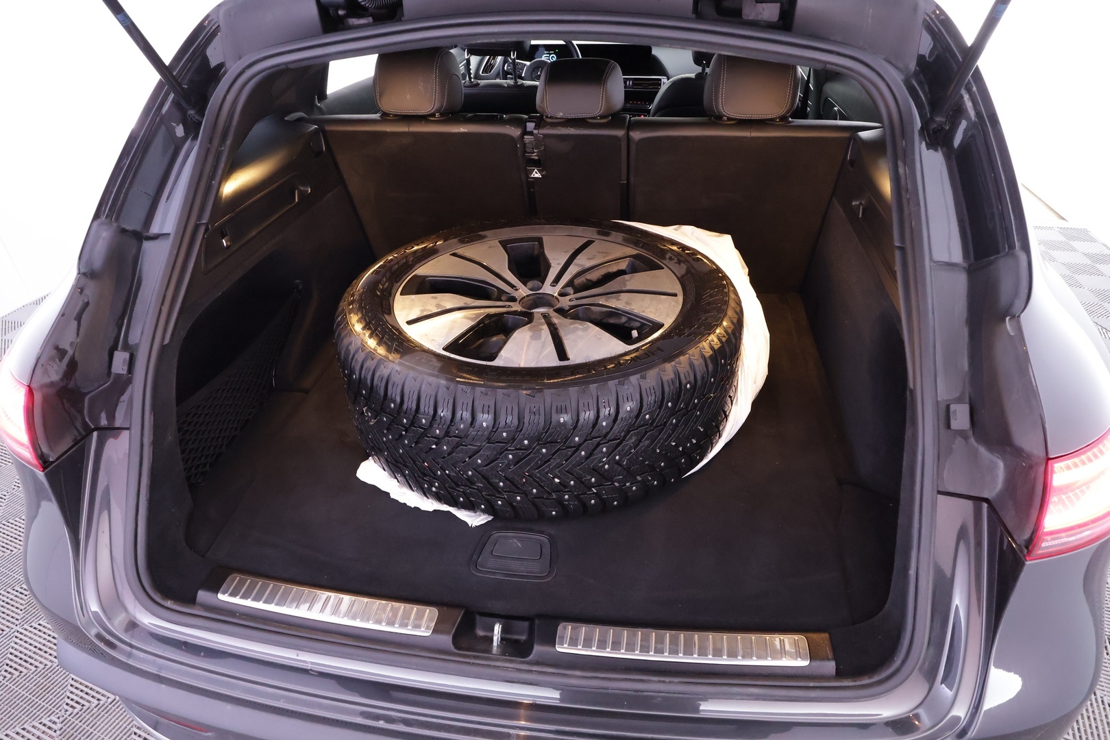 MERCEDES-BENZ EQC 2022