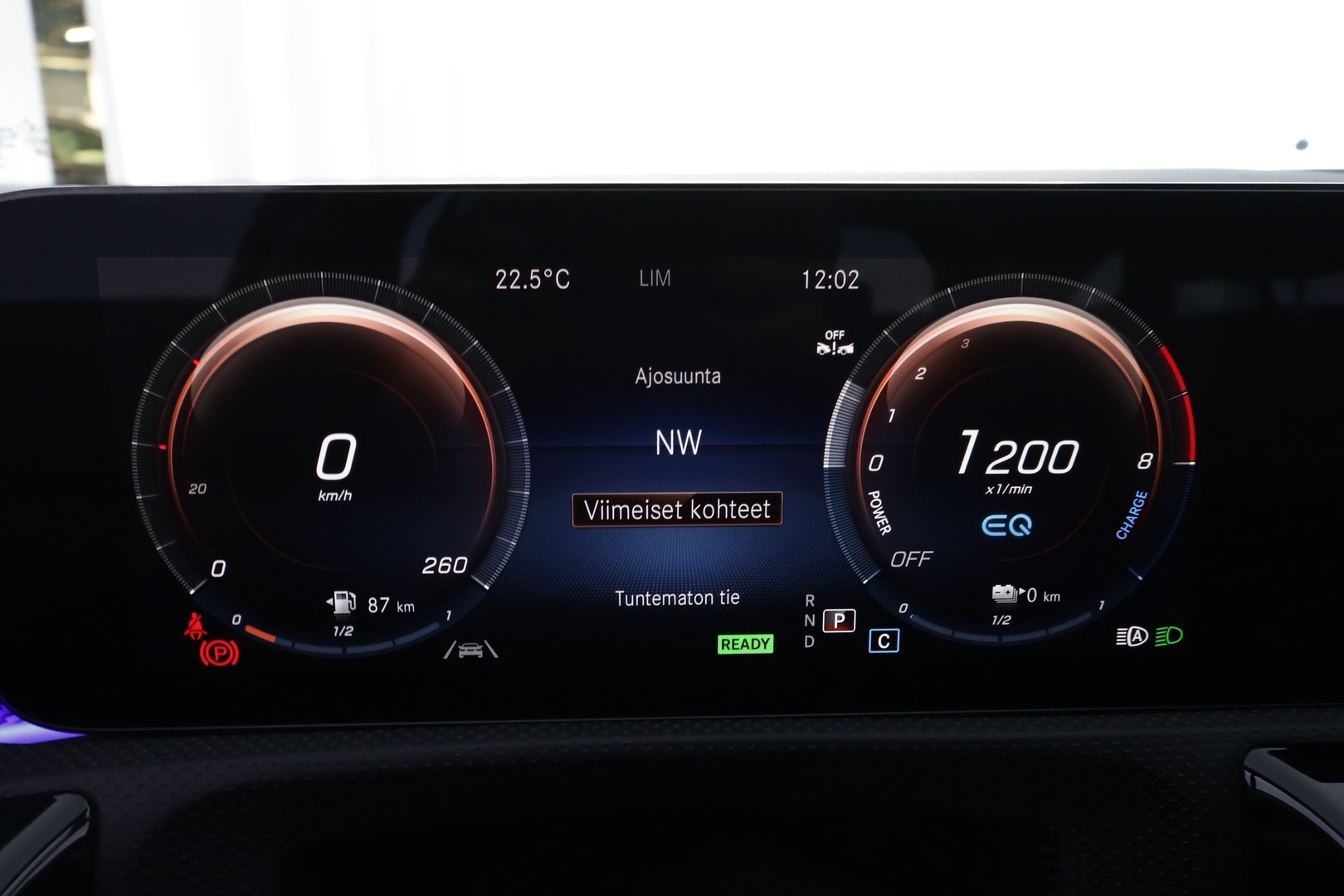 MERCEDES-BENZ CLA 2023