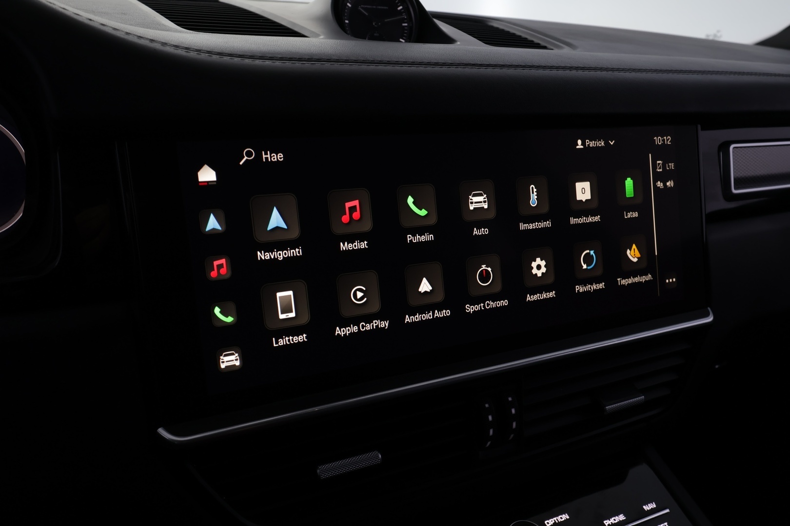 PORSCHE Cayenne 2023
