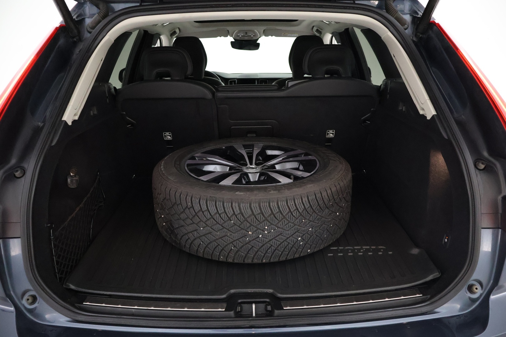 VOLVO XC60 2022