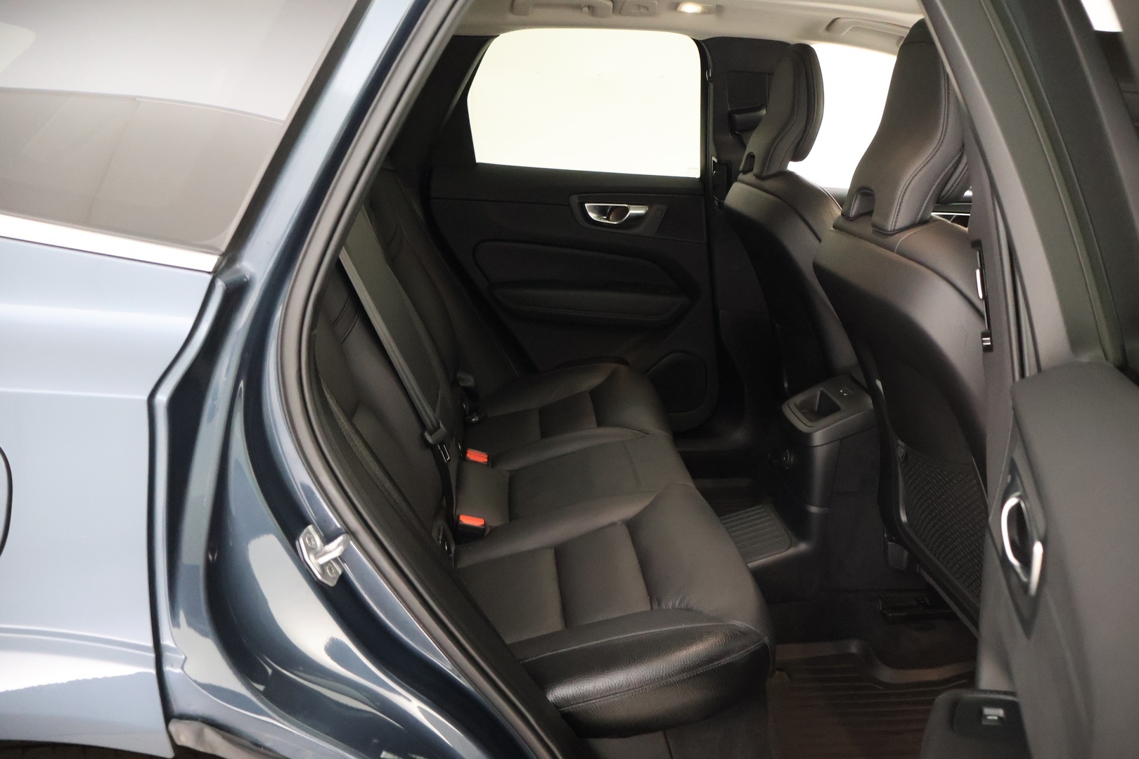 VOLVO XC60 2022