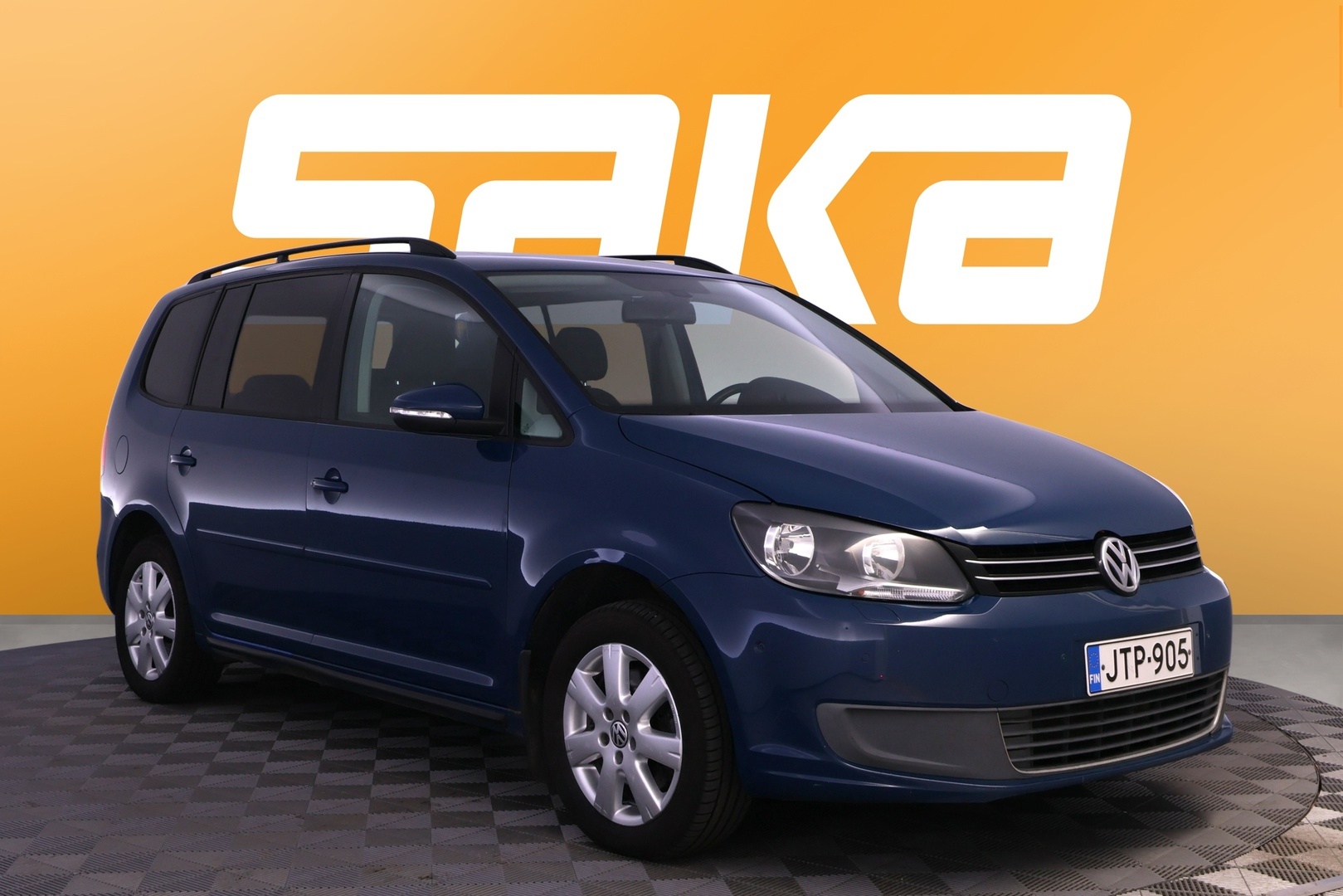 VOLKSWAGEN Touran 2012