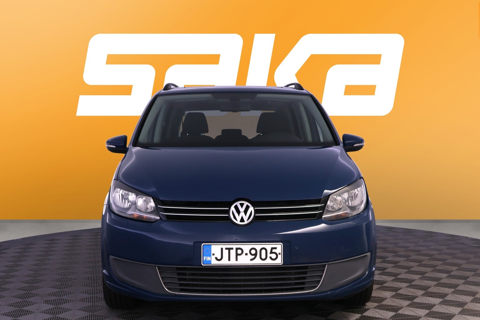 VOLKSWAGEN Touran 2012