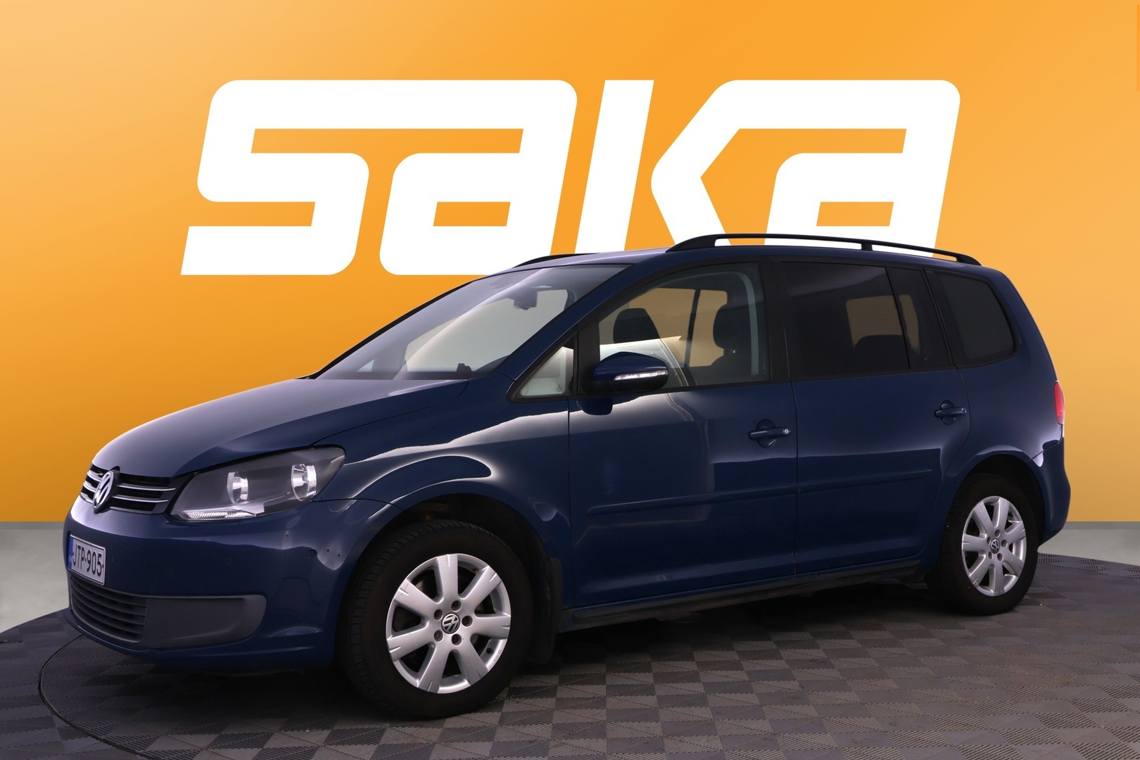 VOLKSWAGEN Touran 2012