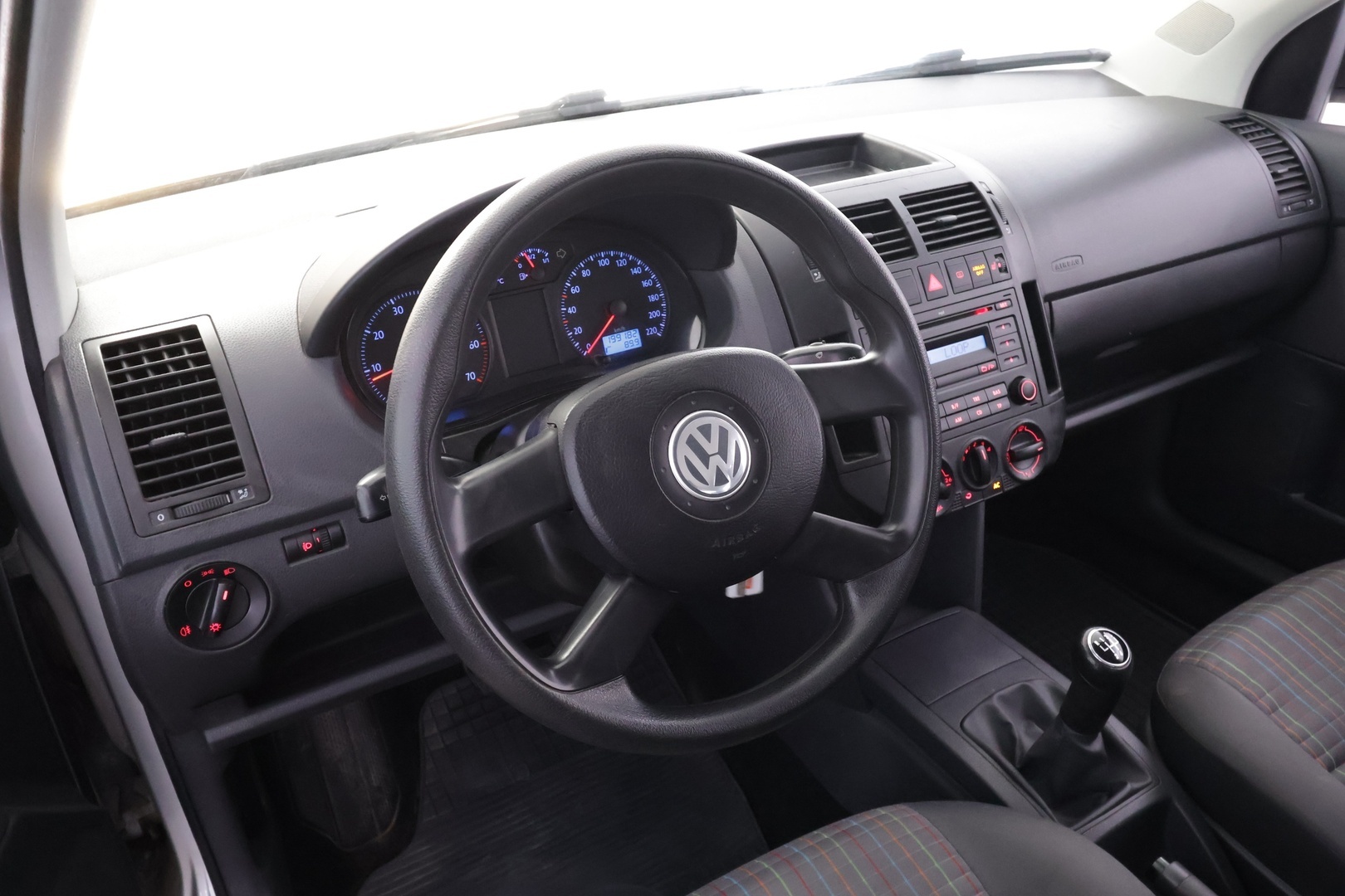 VOLKSWAGEN Polo 2006
