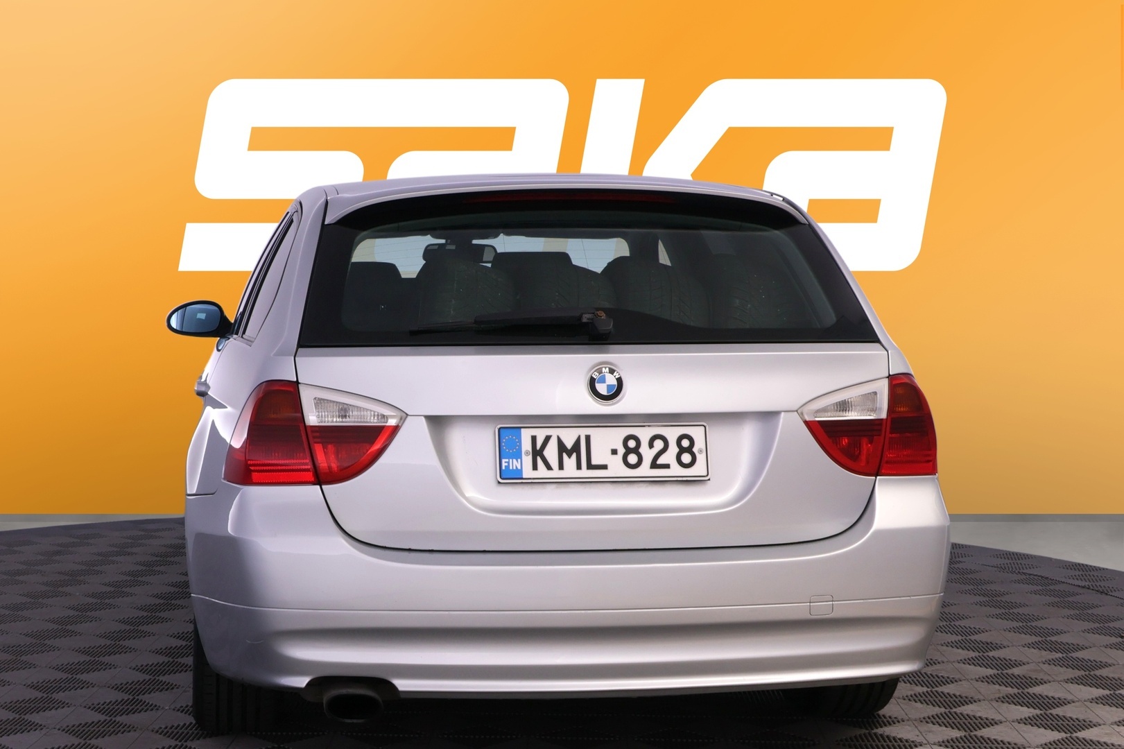 BMW 318 2008