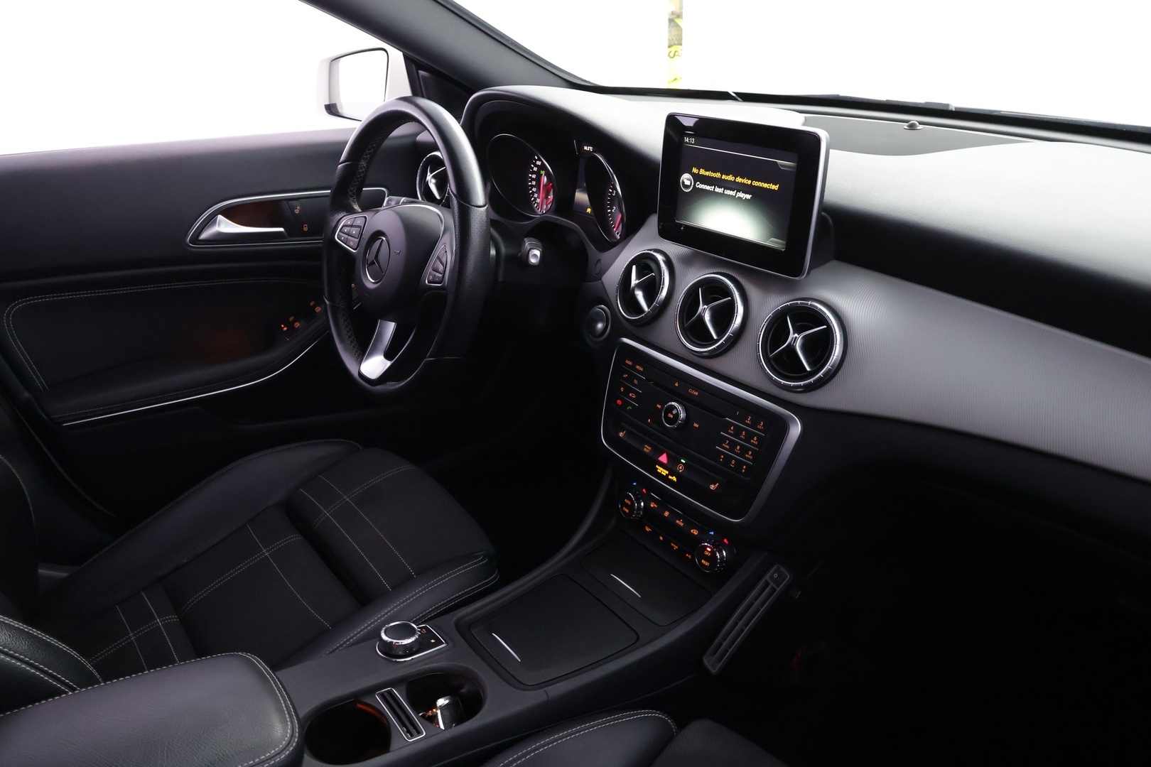MERCEDES-BENZ CLA 2016